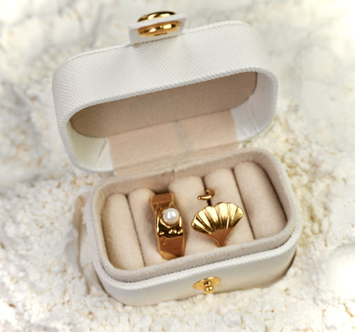 Beige jewelry travel pouch Astra by Mareas