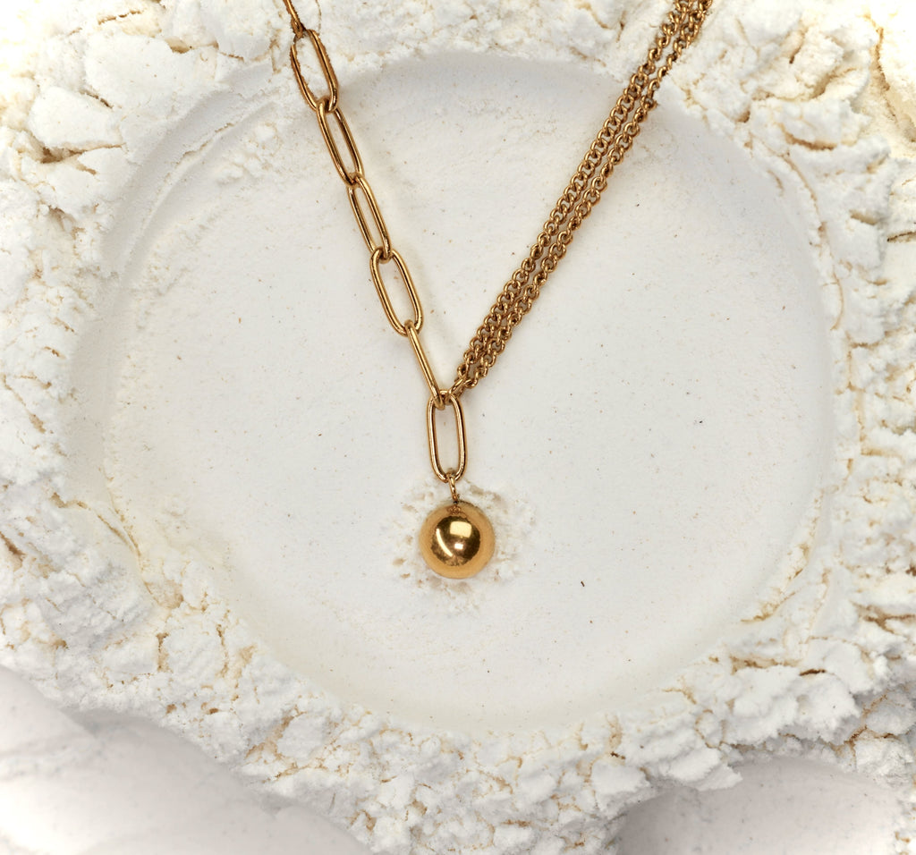 Gold stainless steel dual line necklace Aurelia by Mareas