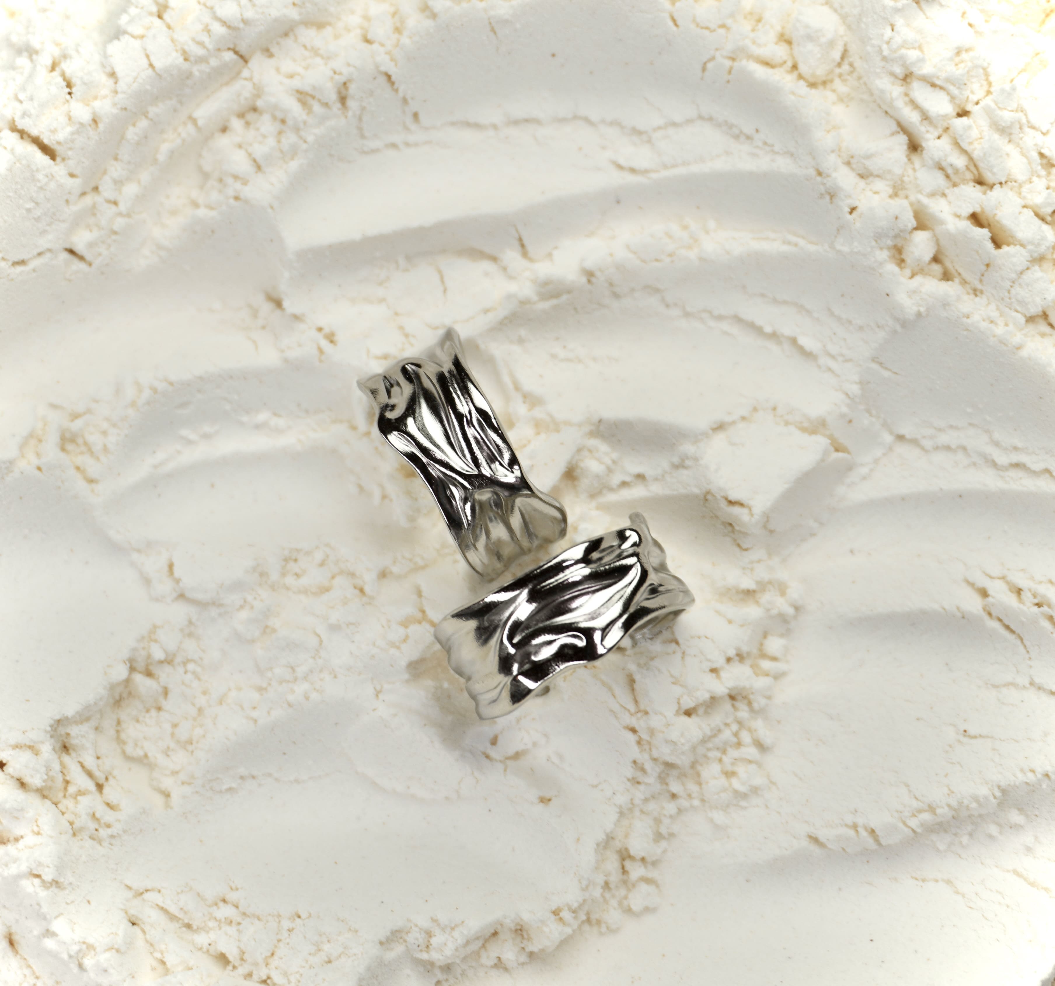 Silver stainless steel ring Aylin by Mareas inspired by full moon energy