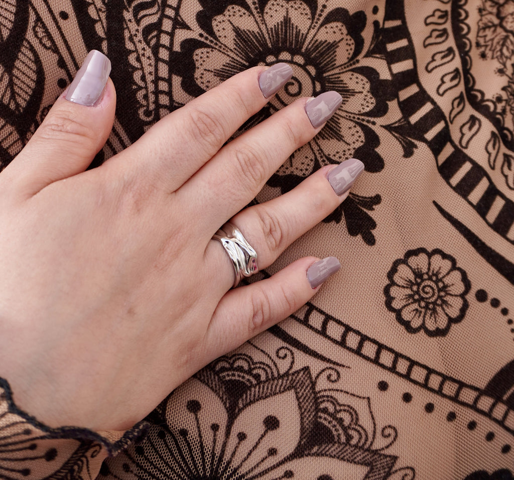 Silver stainless steel ring Aylin by Mareas inspired by full moon energy