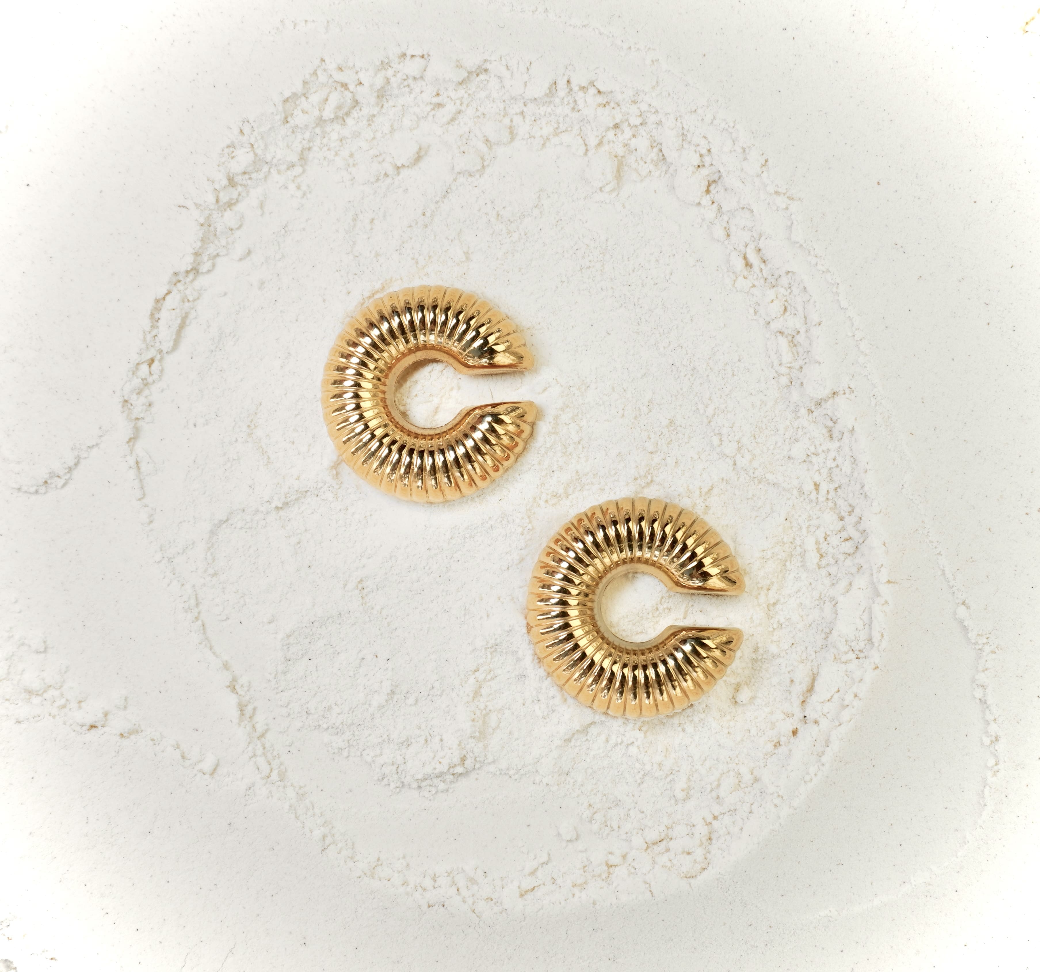 Helia ear cuff by Mareas