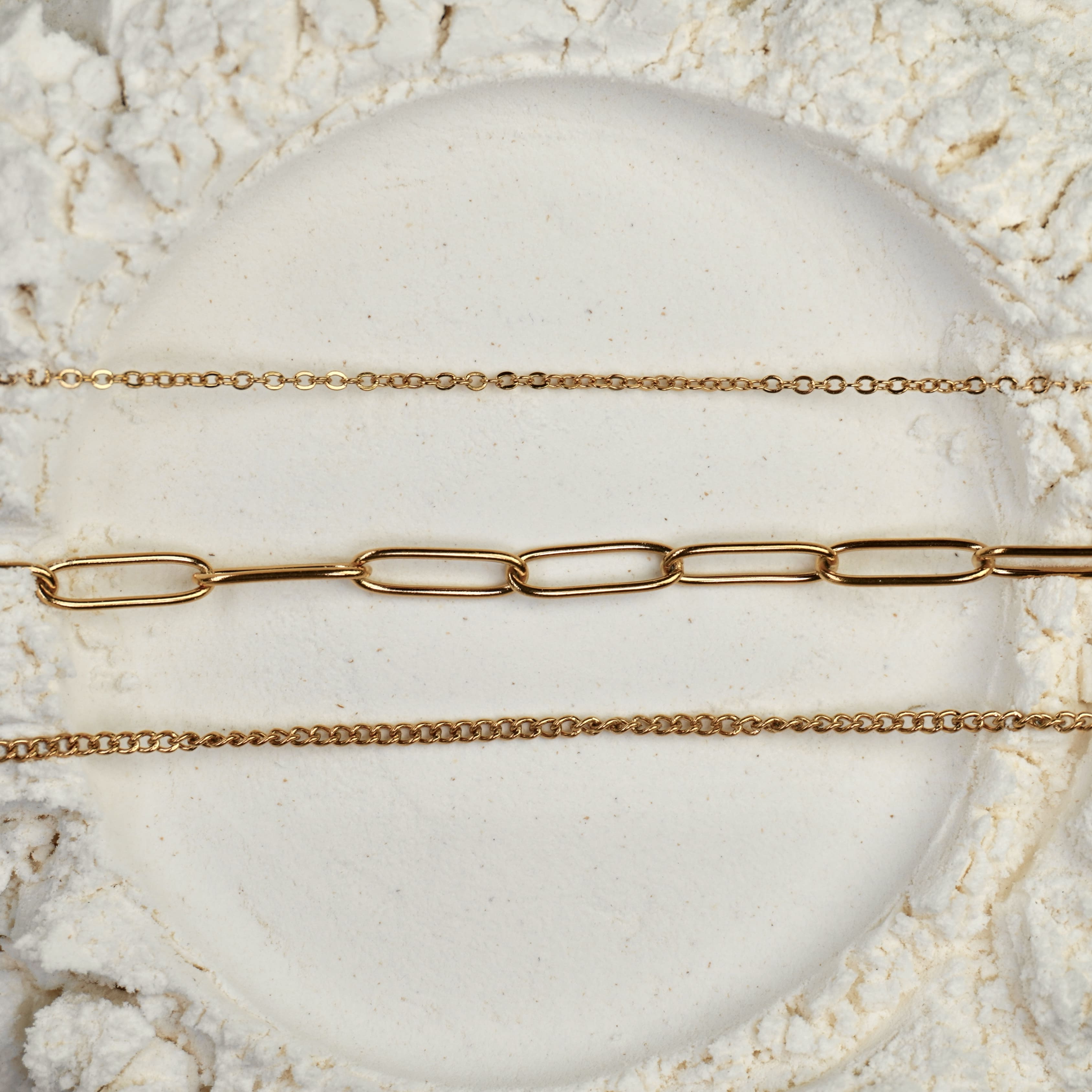Gold layered stainless steel necklace Lyra by Mareas
