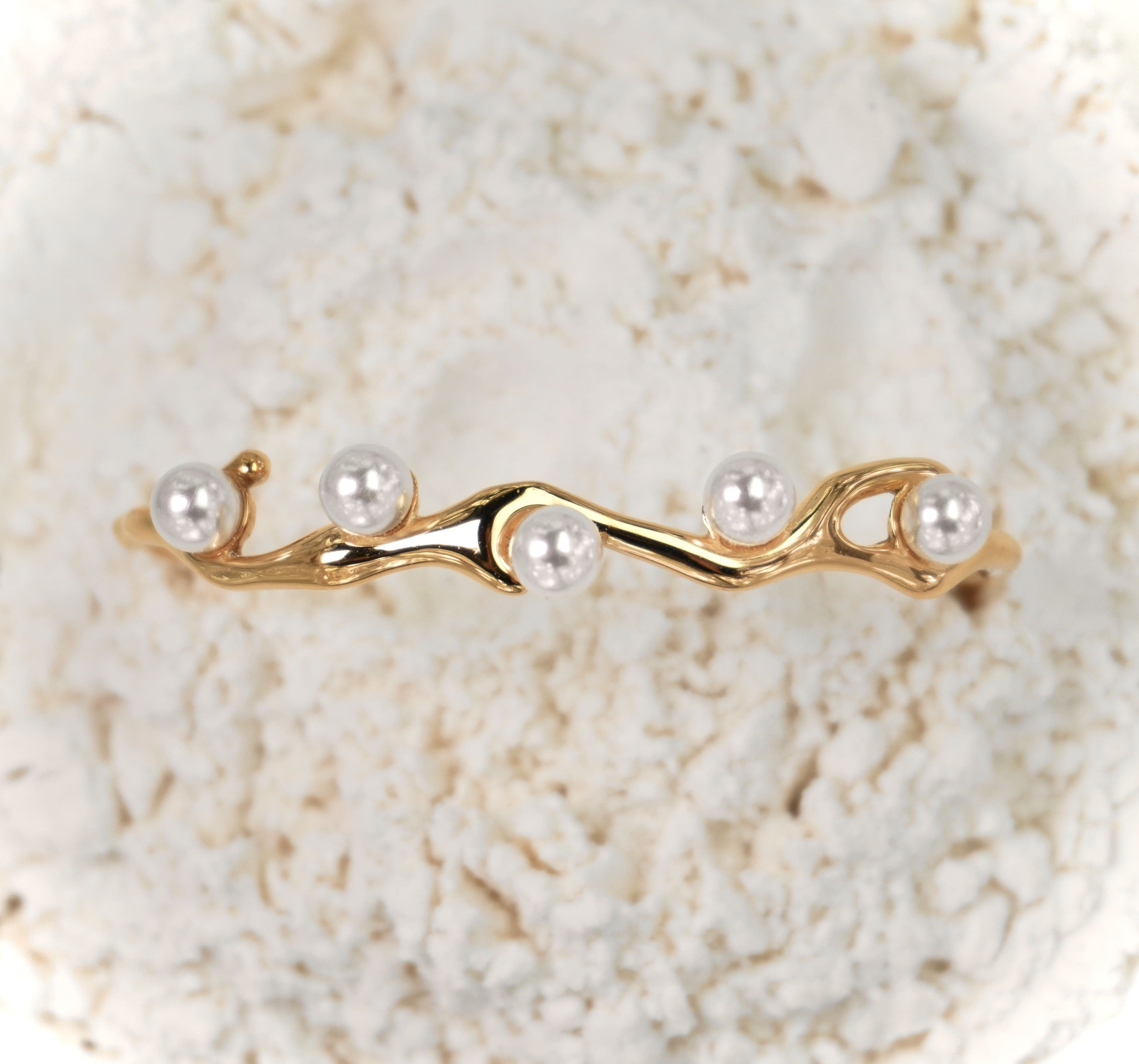 Gold stainless steel bracelet Nerina by Mareas